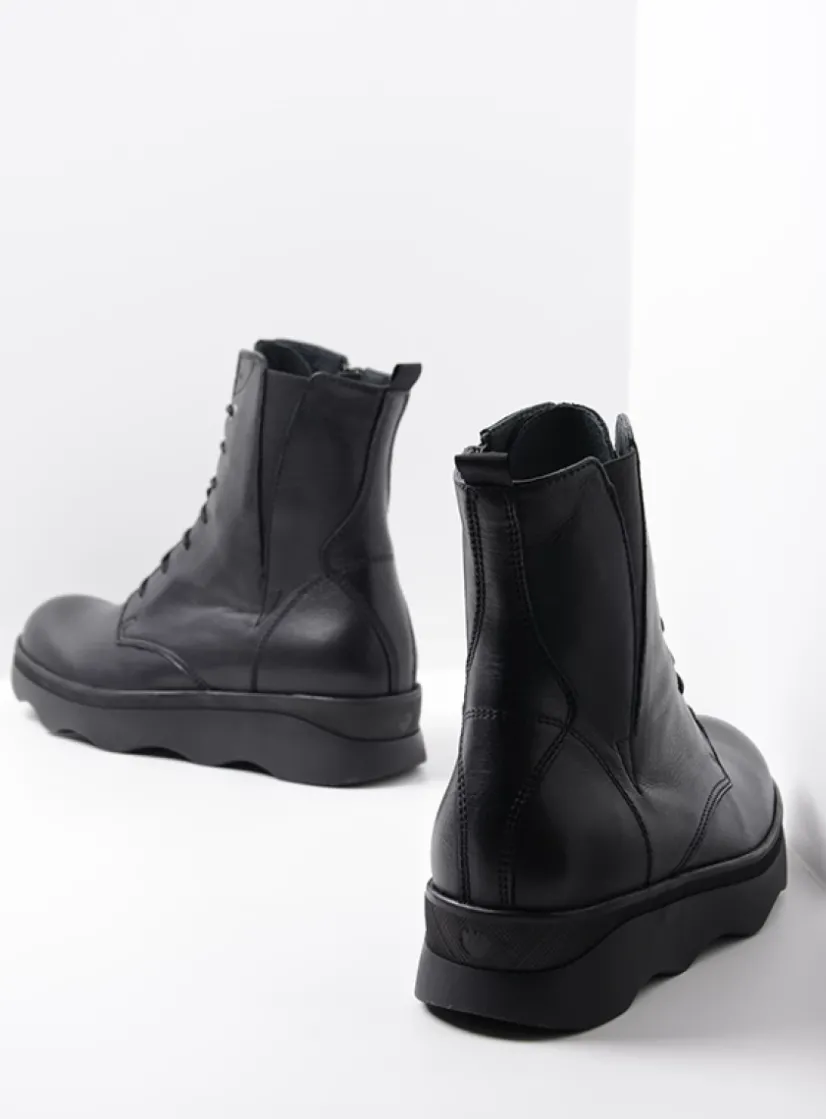 Wolky Akita - zwart leer<DAMES Veterlaarzen|Herfst/Winter