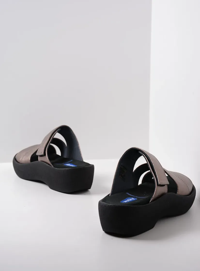 Wolky Aporia - brons leer<DAMES Slippers