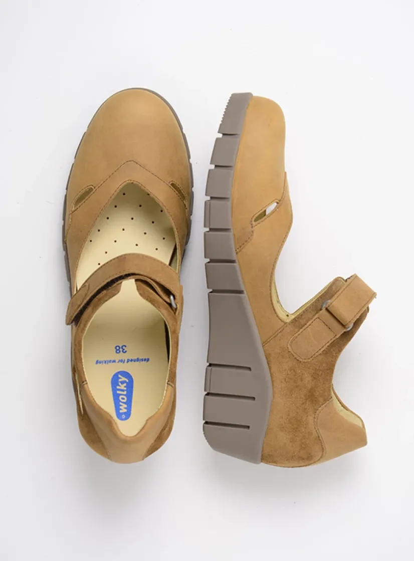 Wolky Charlotte - middenbruin nubuck<DAMES Bandschoenen