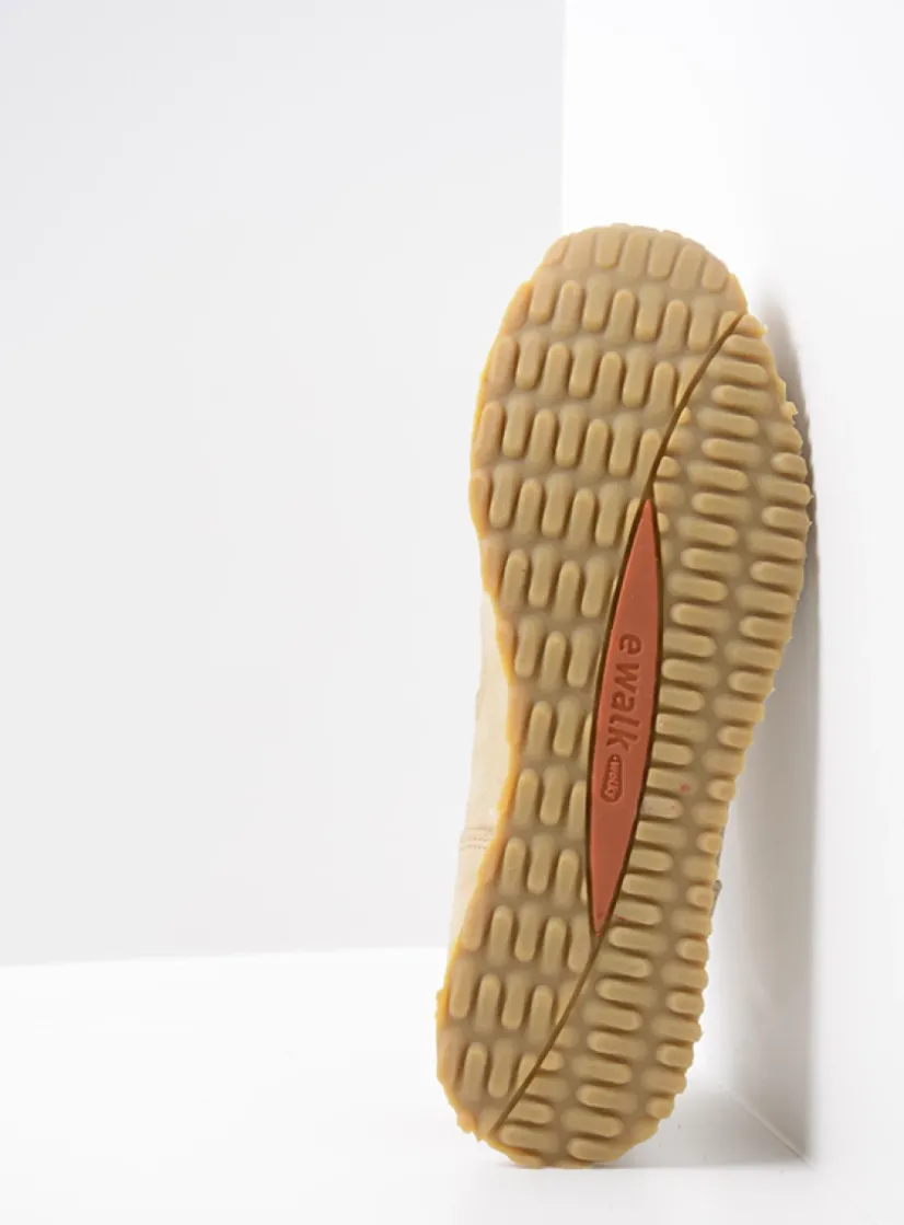 Wolky e-Walk - beige nubuck<DAMES Lage Veterschoenen|Wandelschoenen