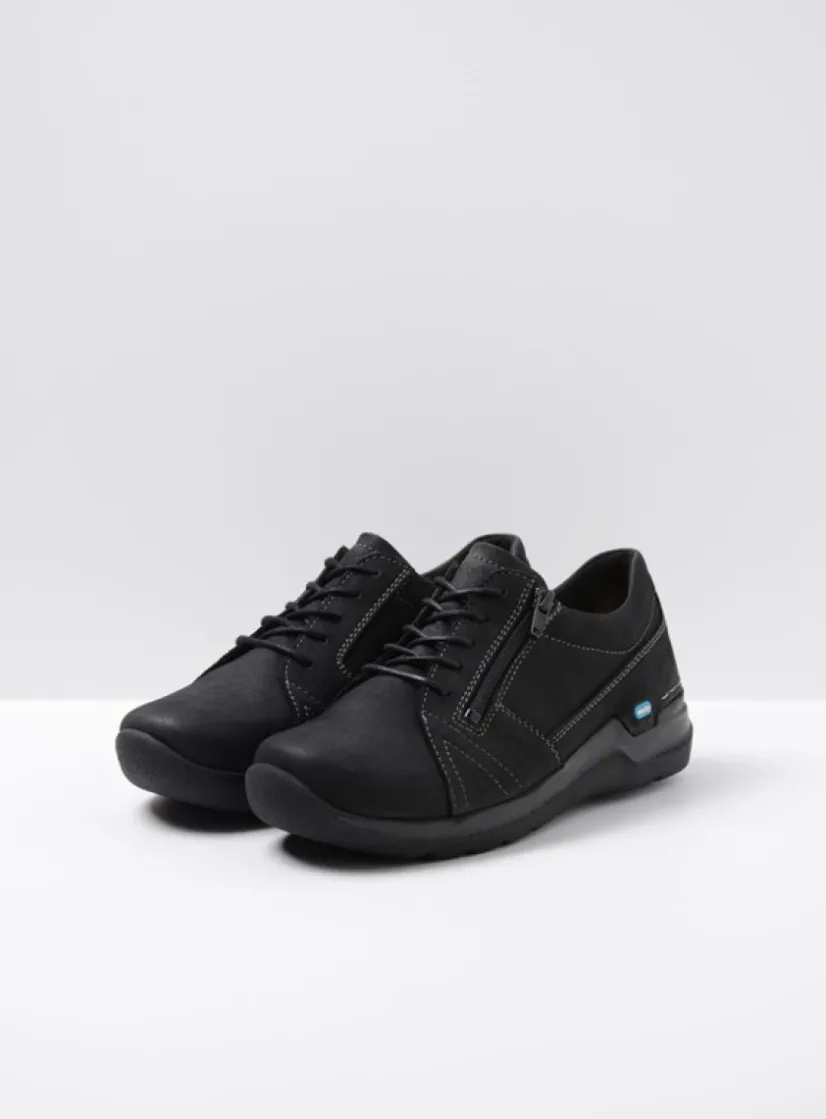 Wolky Feltwell - zwart nubuck<DAMES Lage Veterschoenen|Wandelschoenen