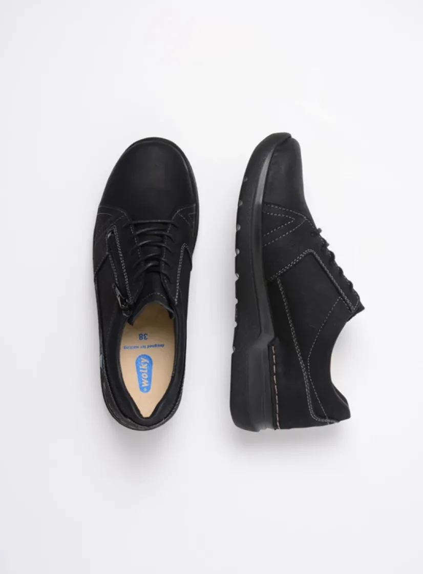 Wolky Feltwell - zwart nubuck<DAMES Lage Veterschoenen|Wandelschoenen
