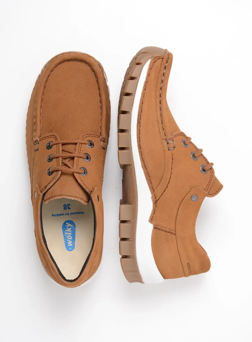 Wolky Fly - cognac nubuck<DAMES Lage Veterschoenen|Herfst/Winter