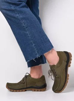 Wolky Fly - pesto groen nubuck<DAMES Lage Veterschoenen|Herfst/Winter