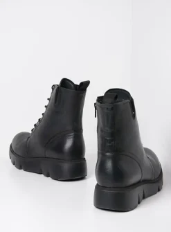 Wolky Hope XW - zwart leer<DAMES Veterlaarzen|Hoge Veterschoenen
