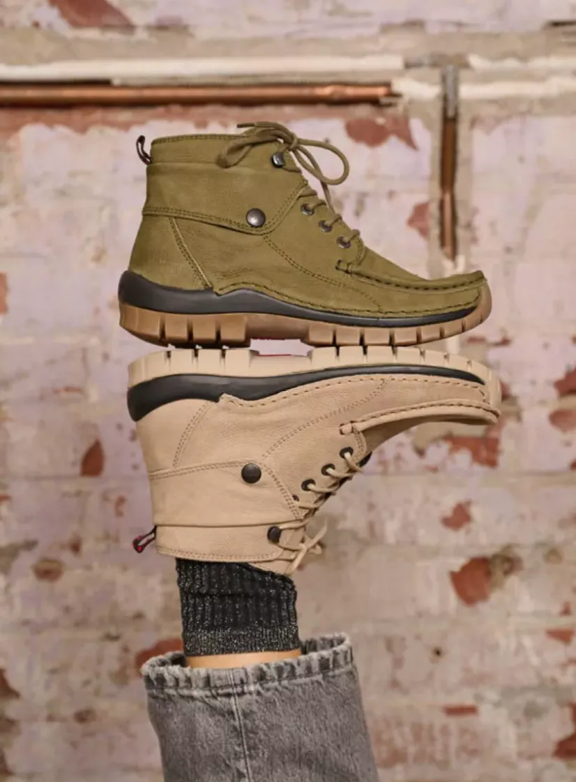 Wolky Jump - pesto groen nubuck<DAMES Hoge Veterschoenen|Herfst/Winter