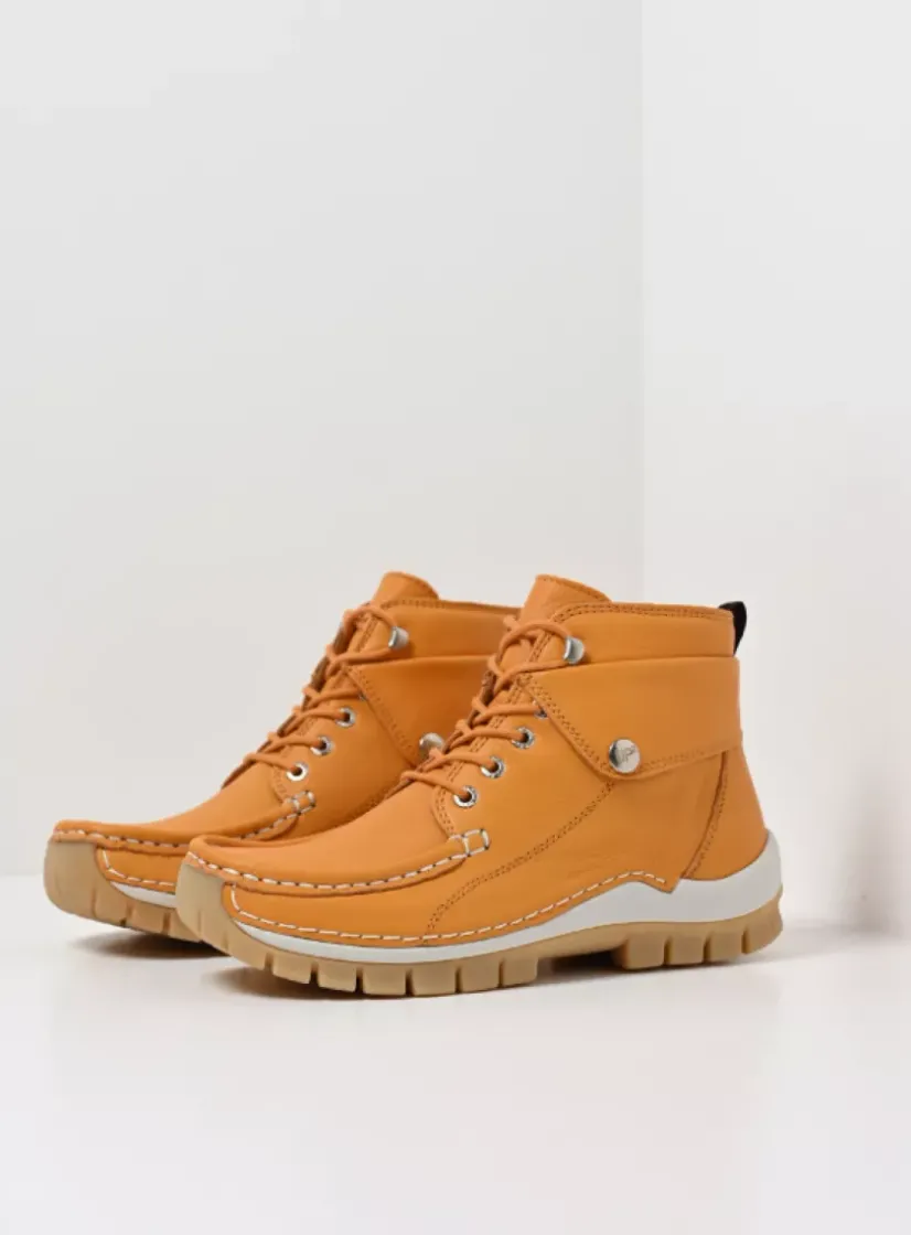 Wolky Jump Summer - lichtoranje leer<DAMES Hoge Veterschoenen
