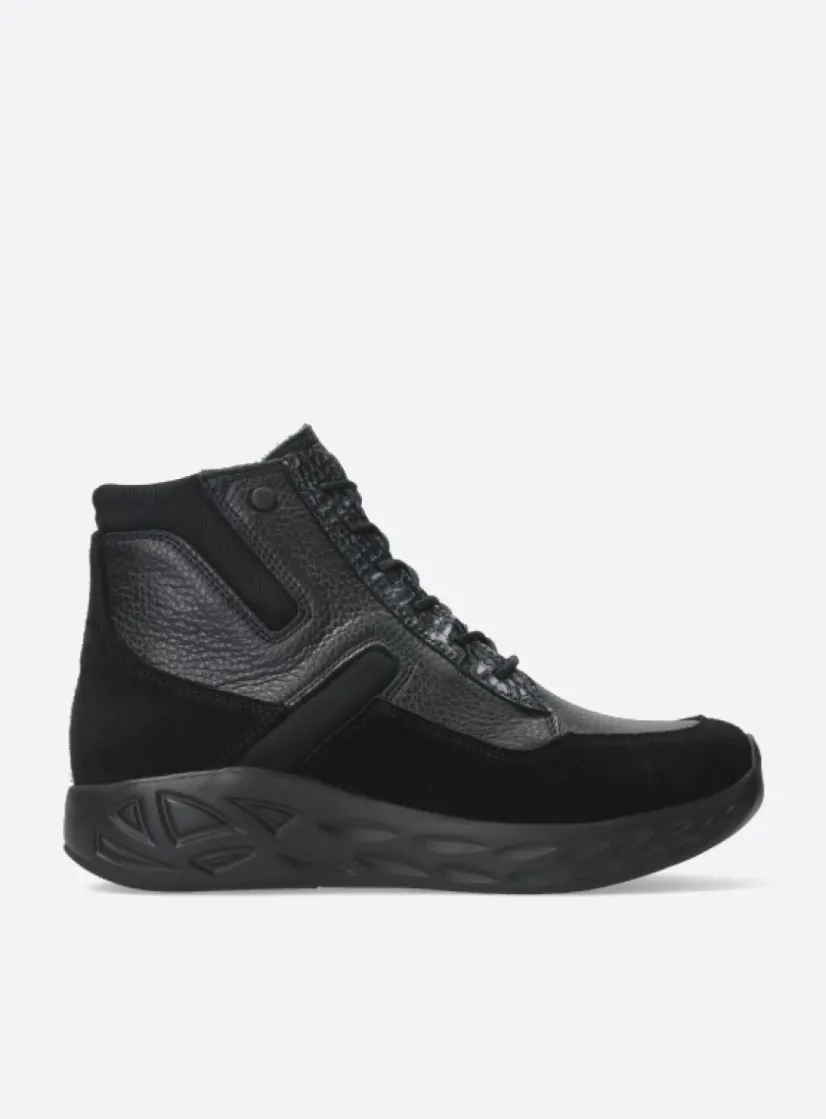 Wolky Leap - zwart combi leer/zwart<DAMES Hoge Veterschoenen|Wandelschoenen