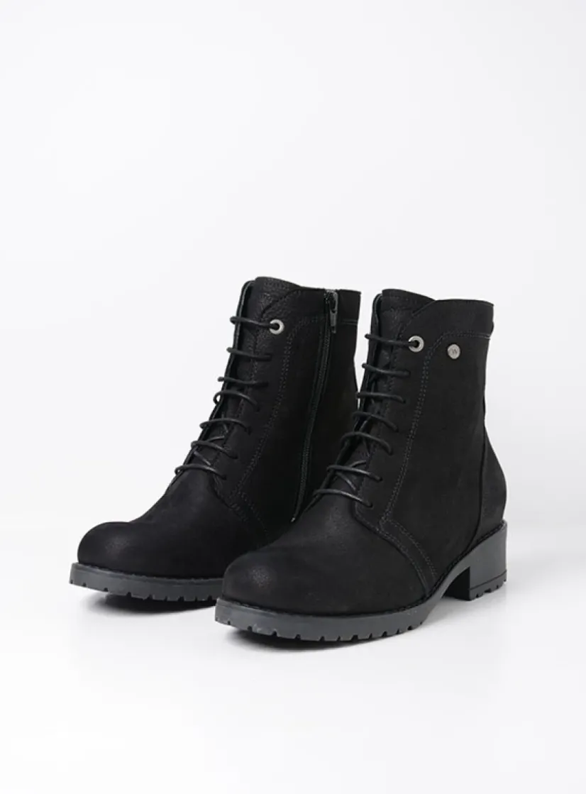 Wolky Quinta F2F - zwart nubuck<DAMES Veterlaarzen|Halfhoge Laarzen