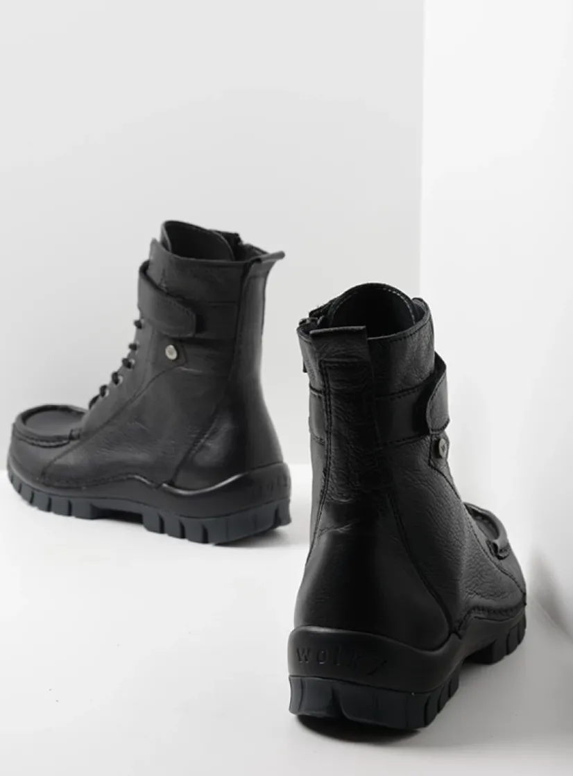Wolky Reach - zwart leer<DAMES Hoge Veterschoenen|Veterlaarzen