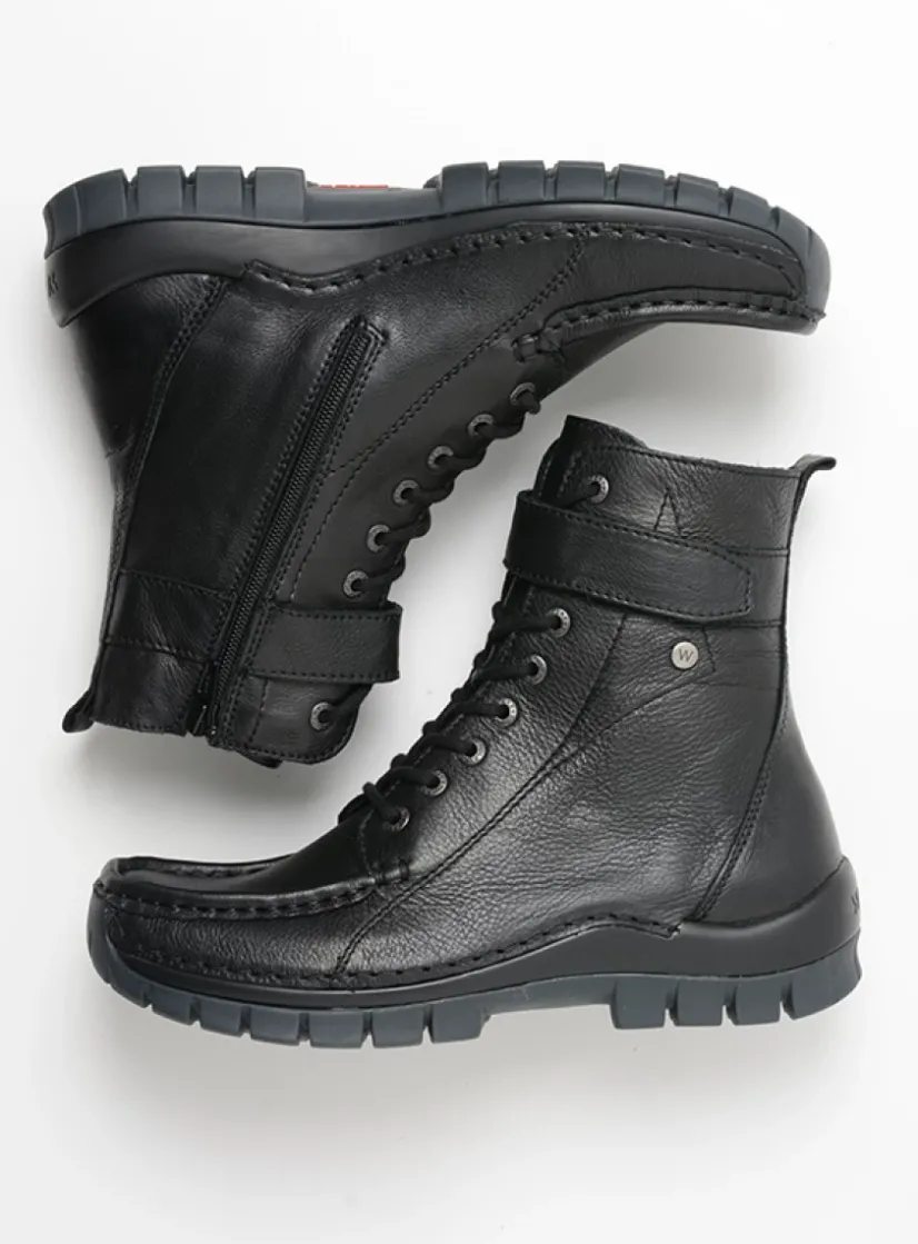 Wolky Reach - zwart leer<DAMES Hoge Veterschoenen|Veterlaarzen