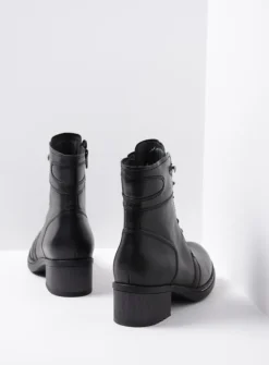 Wolky Red Deer CW - zwart leer<DAMES Veterlaarzen|Biker Boots