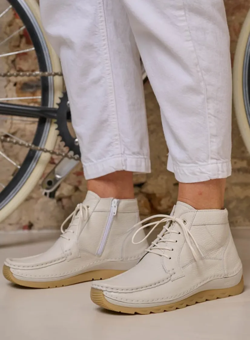 Wolky Salado - creme wit leer<DAMES Hoge Veterschoenen