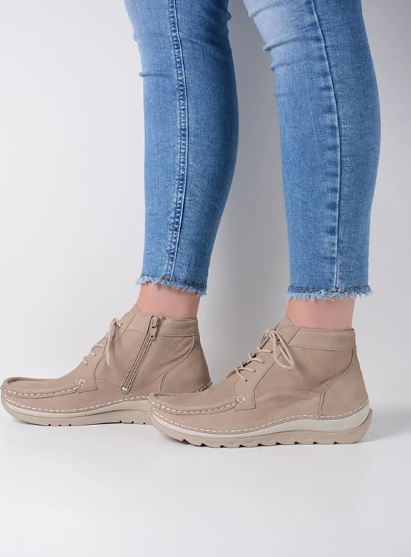 Wolky Salado - kaki nubuck<DAMES Hoge Veterschoenen