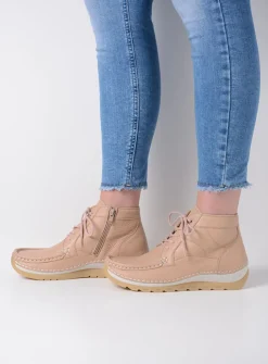 Wolky Salado - lichtbeige leer<DAMES Hoge Veterschoenen
