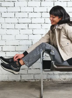 Wolky Scone WR - zwart combi leer<DAMES Hoge Veterschoenen|Wandelschoenen