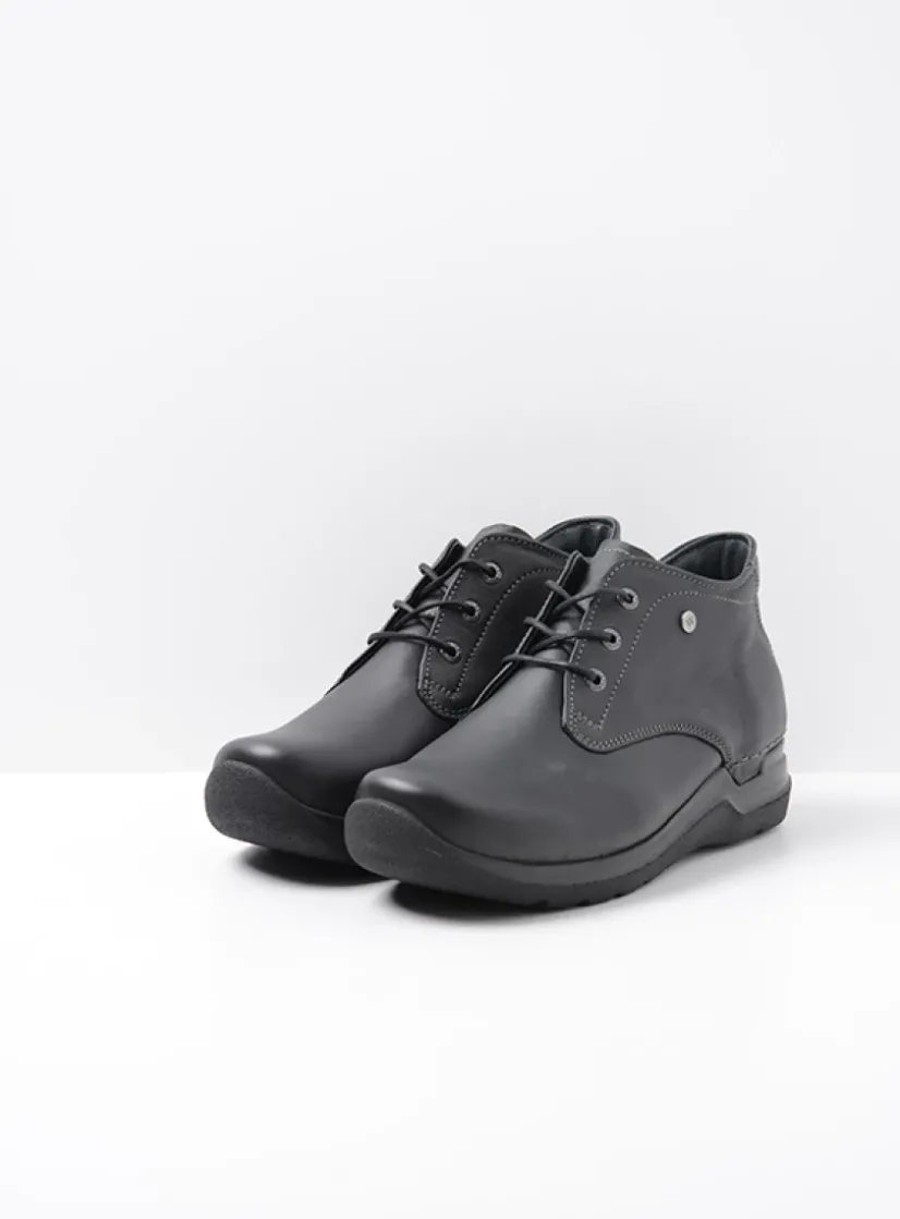 Wolky Truth HV - zwart leer<DAMES Hoge Veterschoenen|Wandelschoenen