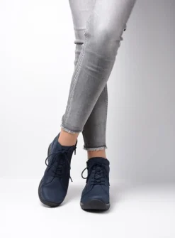 Wolky Why - blauw nubuck<DAMES Hoge Veterschoenen|Wandelschoenen