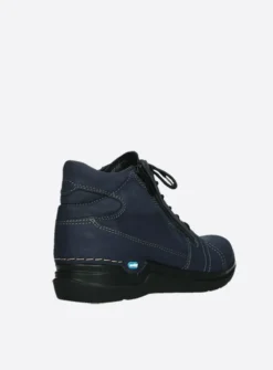 Wolky Why - paars nubuck<DAMES Hoge Veterschoenen|Wandelschoenen