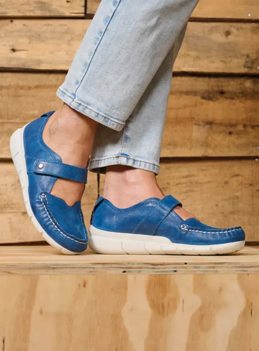 Wolky Yukon - blauw effectleer<DAMES Bandschoenen